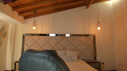 Snapshot of aliceharperx chatting on February 18, 4:04 am Alice online show from February 18, 4:04 am