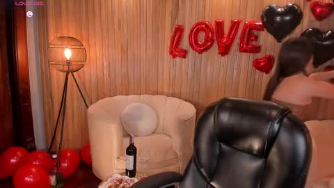 Snapshot of aliceharperx chatting on February 15, 4:47 am Alice online show from February 15, 4:47 am