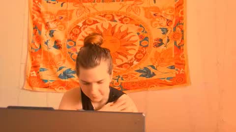 Alice online show from March 27, 6:04 am