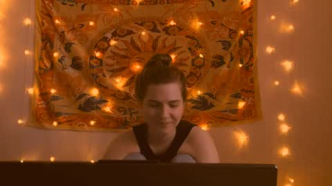 Alice online show from April 2, 1:41 pm