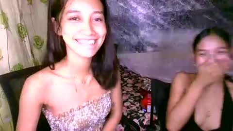 aliceinthewonderland21 online show from December 23, 6:06 am