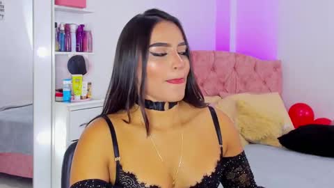 Snapshot of alicekiing_ chatting on March 3, 4:00 am ALICEKIING online show from March 3, 4:00 am