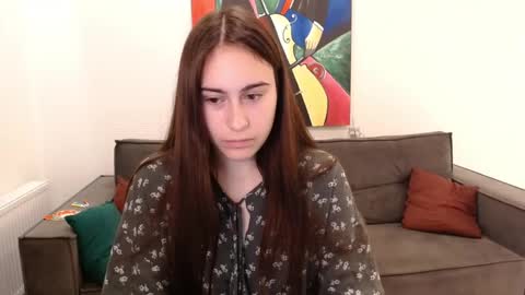Snapshot of alicekollt chatting on December 16, 5:33 pm alicekollt online show from December 16, 5:33 pm