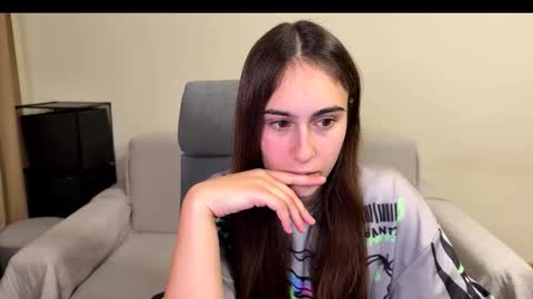 alicekollt online show from December 2, 6:43 pm