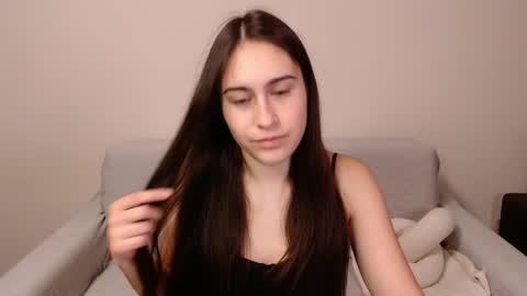 Snapshot of alicekollt chatting on December 25, 9:00 pm alicekollt online show from December 25, 9:00 pm