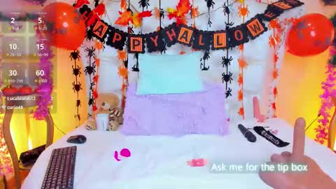 Snapshot of alicelamore chatting on October 26, 12:22 pm Alice 3 online show from October 26, 12:22 pm