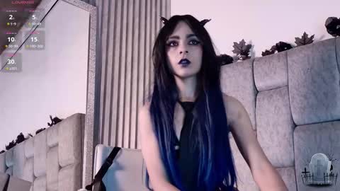 alicenoir_ online show from November 19, 11:16 pm