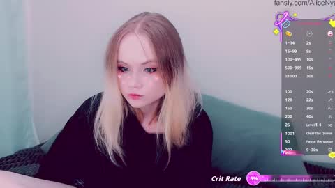 Snapshot of alicenya chatting on September 15, 5:05 am Alice online show from September 15, 5:05 am