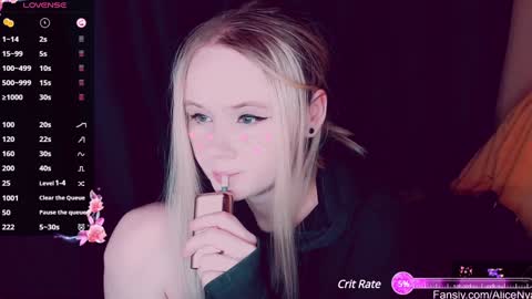 Snapshot of alicenya chatting on December 30, 4:20 am Alice online show from December 30, 4:20 am
