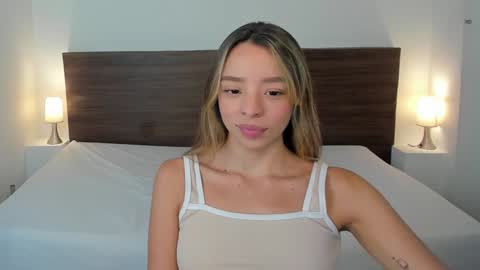 Snapshot of aliceross1 chatting on December 28, 8:36 pm AliceRoss online show from December 28, 8:36 pm