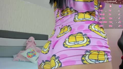Snapshot of alicestark2 chatting on February 6, 1:54 pm online show from February 6, 1:54 pm
