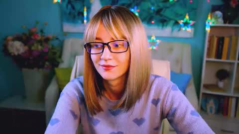 alicewelch_ online show from September 9, 12:05 pm