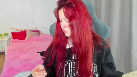 Alice online show from November 8, 6:35 pm