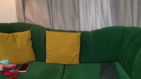 Snapshot of alicia__kiss chatting on February 26, 12:38 pm Salome online show from February 26, 12:38 pm