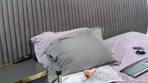 Snapshot of alicia_beggs chatting on September 11, 6:52 pm alicia beggs online show from September 11, 6:52 pm