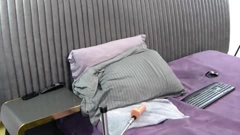 Snapshot of alicia_beggs chatting on September 9, 6:30 pm alicia beggs online show from September 9, 6:30 pm