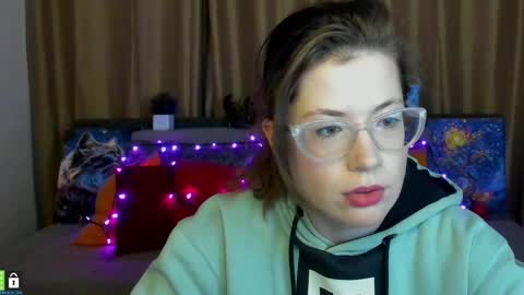 Alicia online show from February 16, 6:21 pm