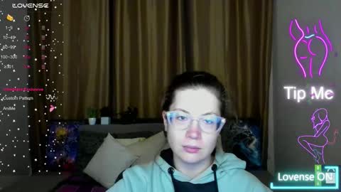 Alicia online show from October 29, 6:32 pm