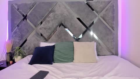 Snapshot of alicia_jerez1 chatting on February 24, 7:30 pm Alice online show from February 24, 7:30 pm