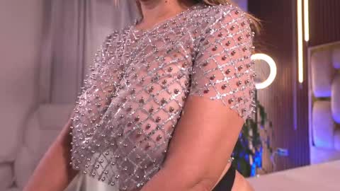 Alicia Lang online show from November 16, 2:50 pm