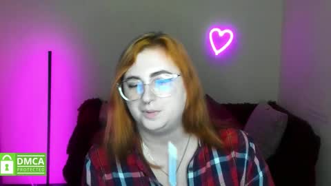 Snapshot of alicia_side_red chatting on October 31, 12:31 pm Alicia online show from October 31, 12:31 pm