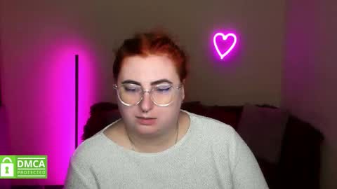 Snapshot of alicia_side_red chatting on November 2, 6:28 am Alicia online show from November 2, 6:28 am