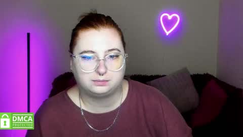 Snapshot of alicia_side_red chatting on October 6, 5:24 am Alicia online show from October 6, 5:24 am