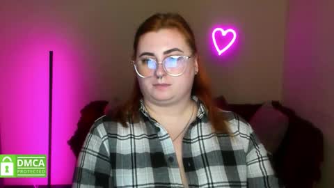 Snapshot of alicia_side_red chatting on October 30, 12:28 pm Alicia online show from October 30, 12:28 pm