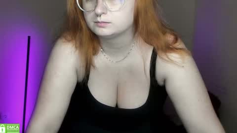 Snapshot of alicia_side_red chatting on September 18, 5:39 am Alicia online show from September 18, 5:39 am