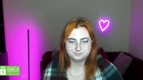 Snapshot of alicia_side_red chatting on October 20, 5:38 pm Alicia online show from October 20, 5:38 pm