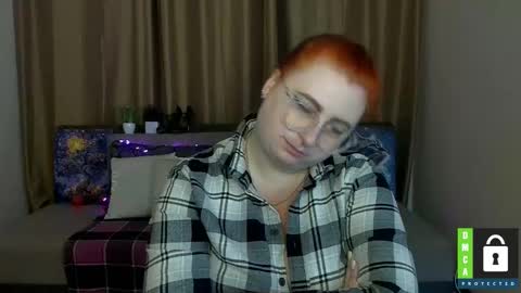 Snapshot of alicia_side_red chatting on September 29, 5:56 am Alicia online show from September 29, 5:56 am