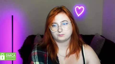 Snapshot of alicia_side_red chatting on October 3, 11:26 am Alicia online show from October 3, 11:26 am