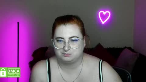 Snapshot of alicia_side_red chatting on October 15, 11:35 am Alicia online show from October 15, 11:35 am