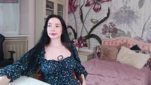 Veronica online show from October 29, 1:58 pm