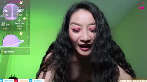 Alicia Hebi online show from February 9, 8:22 pm