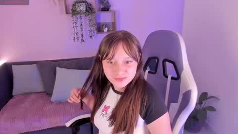 aliciamoonx online show from October 6, 11:49 am