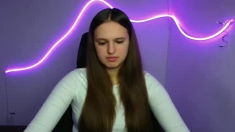 Alicie online show from October 2, 2:00 pm