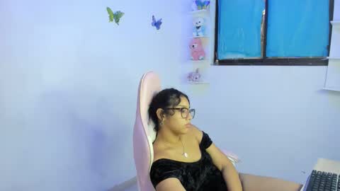 luisa online show from November 5, 10:04 pm