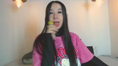    online show from April 11, 2:39 am