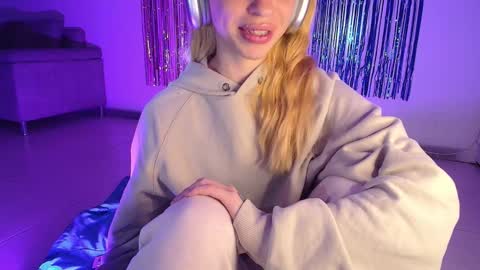 Alina  online show from October 16, 2:47 am