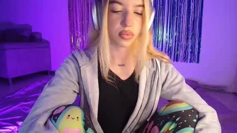 Alina  online show from October 25, 3:03 am