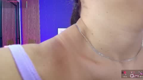 Snapshot of alina_martinelli chatting on October 31, 12:09 pm Alina online show from October 31, 12:09 pm