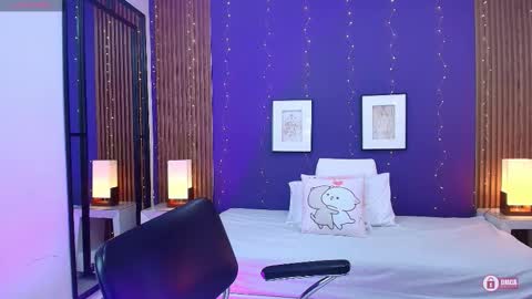 Snapshot of alina_martinelli chatting on October 11, 12:41 pm Alina online show from October 11, 12:41 pm