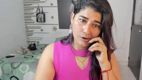 alinabozz1 online show from October 3, 2:27 am