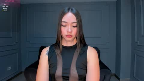 Snapshot of alinakravitz_ chatting on September 12, 12:23 pm alinakravitz_ online show from September 12, 12:23 pm