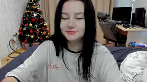 Aline Greeeen online show from December 11, 2:41 am