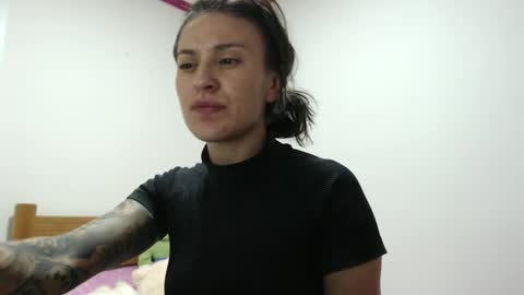 alipetite online show from March 7, 11:05 pm