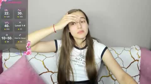 Snapshot of alisa__kelly chatting on October 7, 1:43 am alisa__kelly online show from October 7, 1:43 am