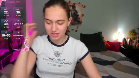 Snapshot of alisa__kelly chatting on November 1, 2:27 am alisa__kelly online show from November 1, 2:27 am