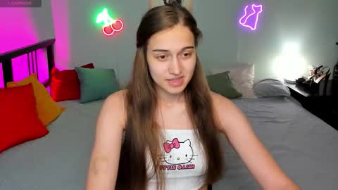 Snapshot of alisa__kelly chatting on October 14, 1:19 am alisa__kelly online show from October 14, 1:19 am